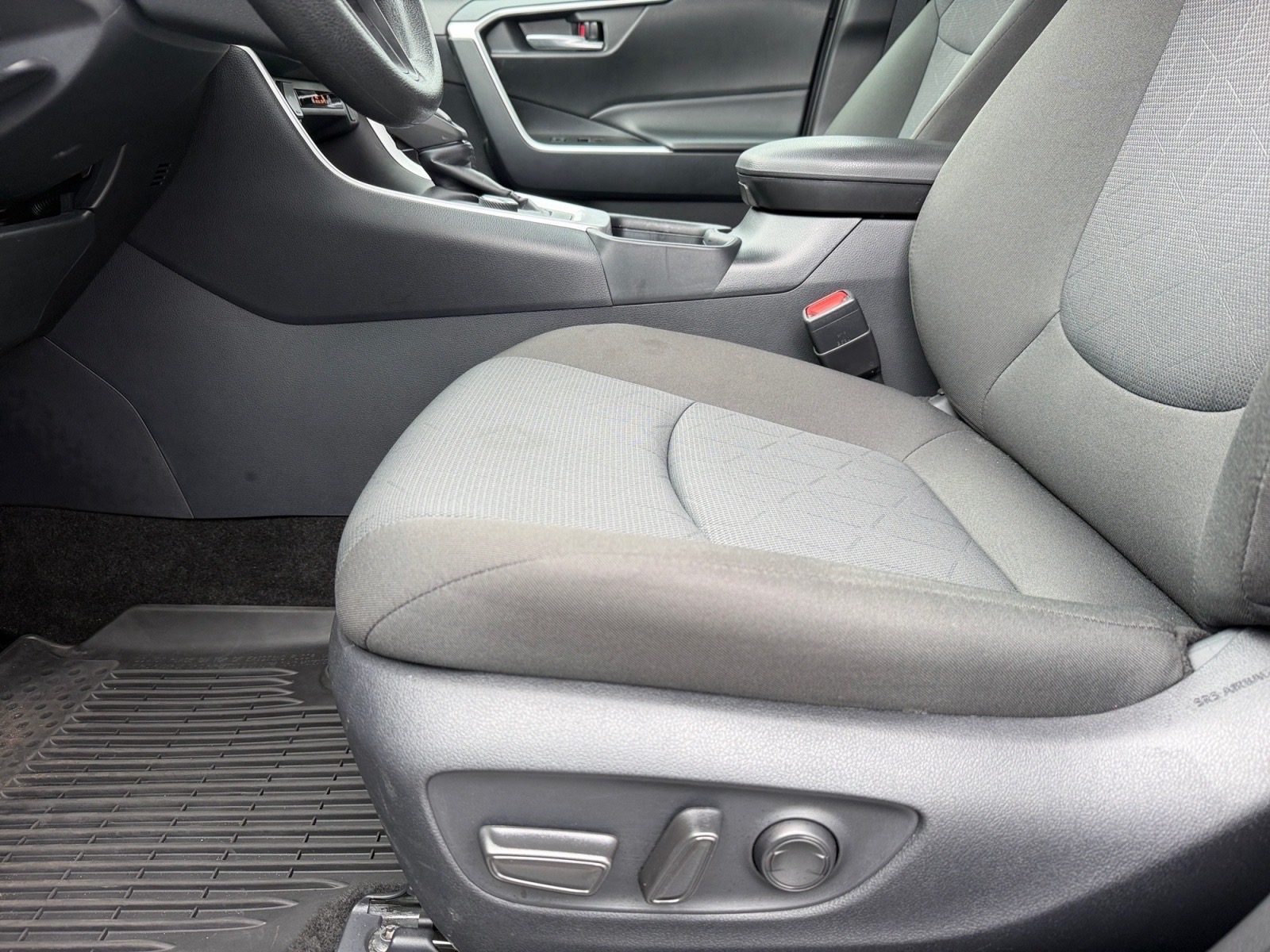 ToyotaRAV4 Hybrid11