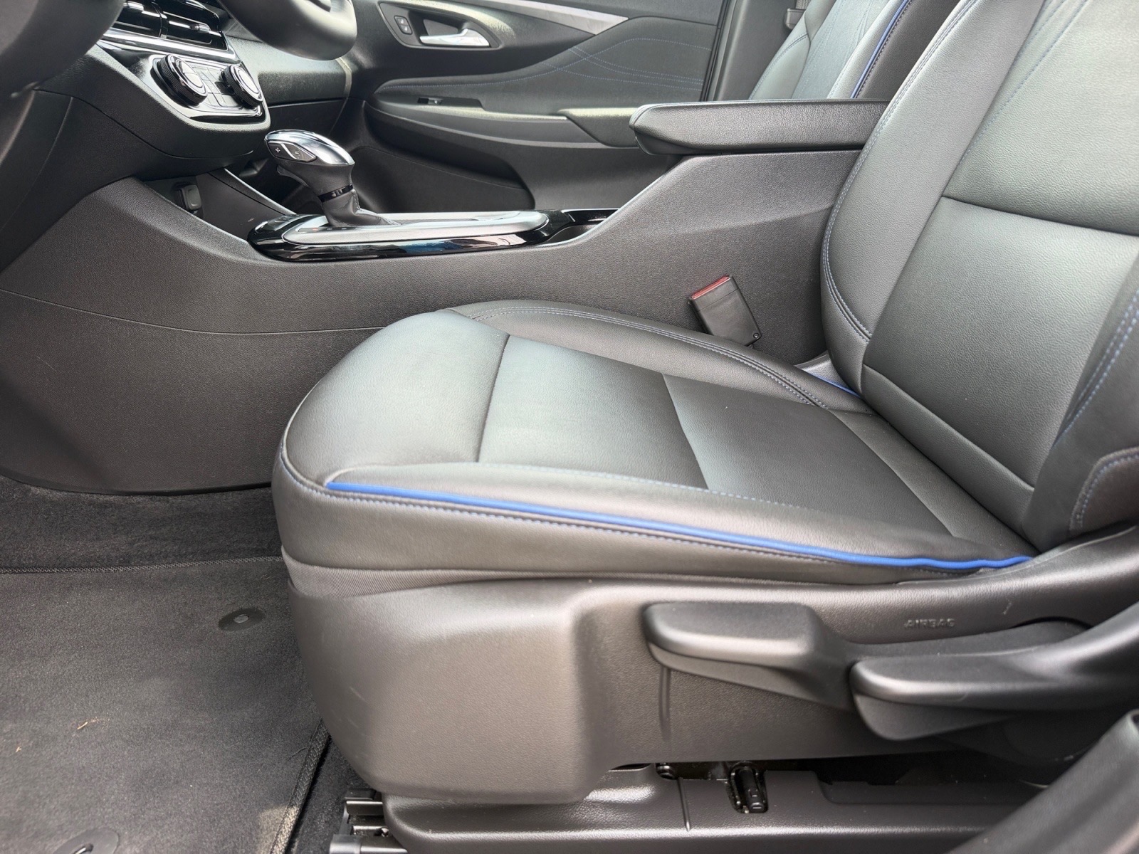 BuickEnvista11