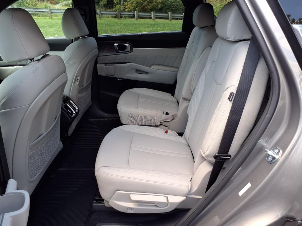 KiaSorento Hybrid11