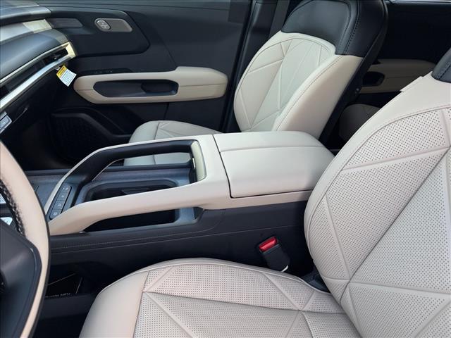 KiaTelluride Hybrid12