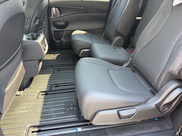 KiaCarnival Hybrid12