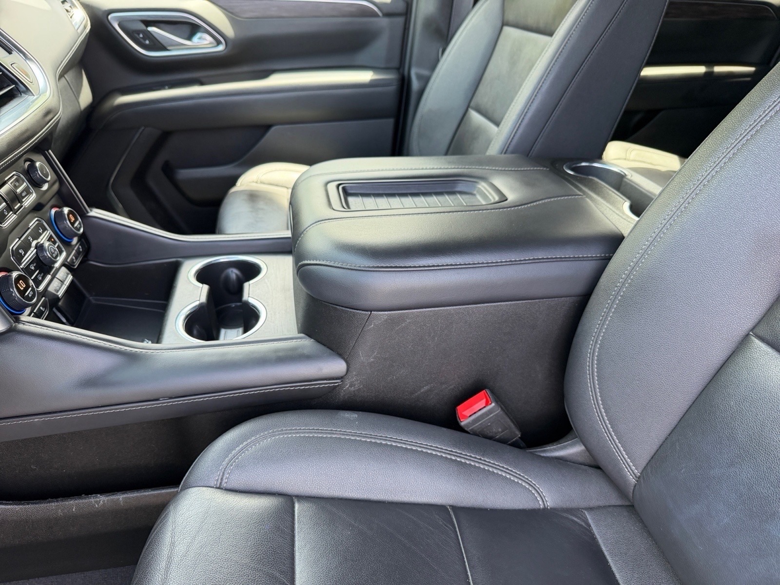 ChevroletSuburban12