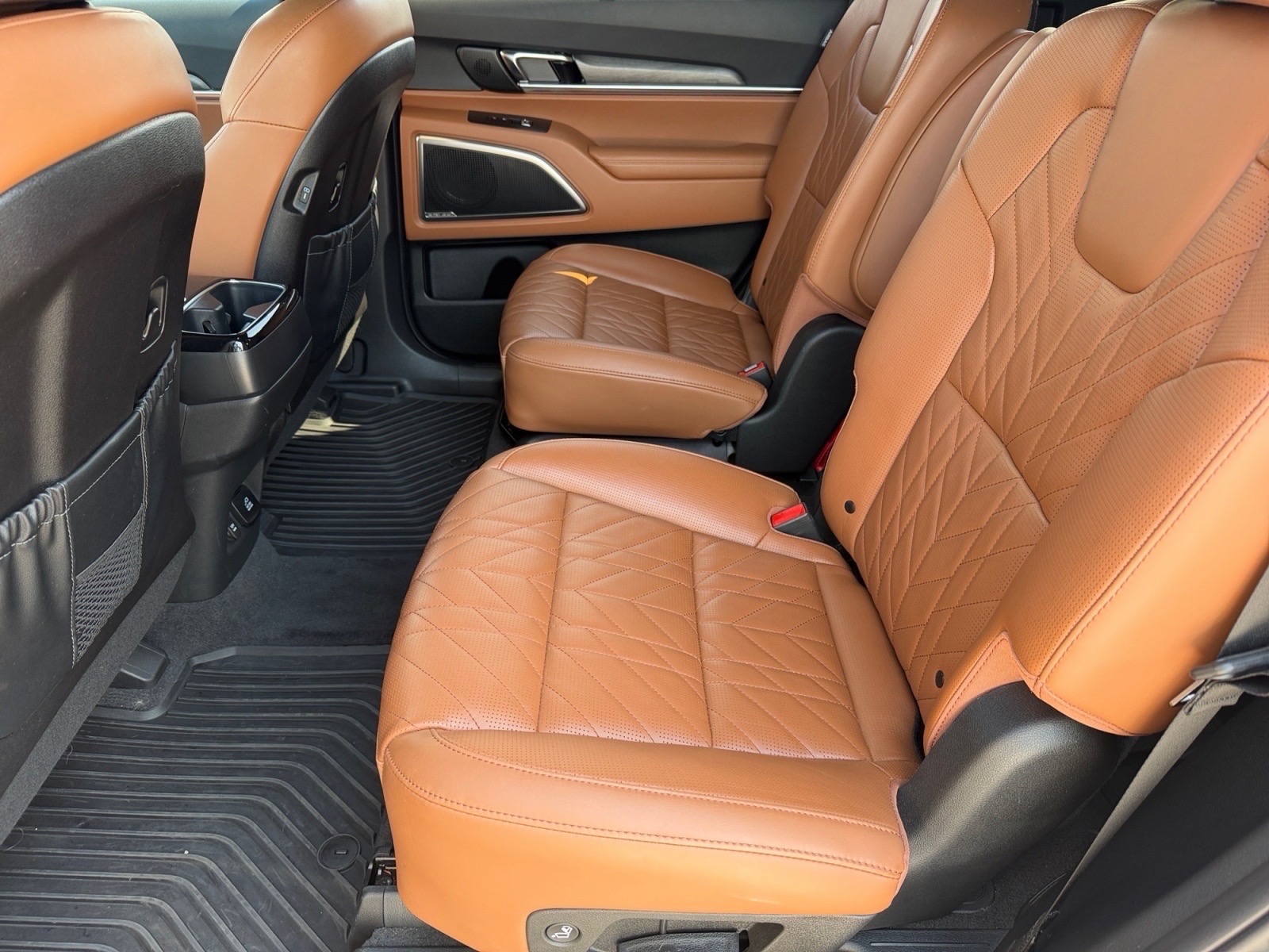 KiaTelluride12