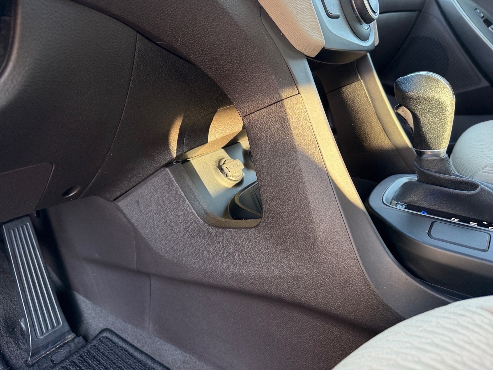 HyundaiSANTA FE Sport12