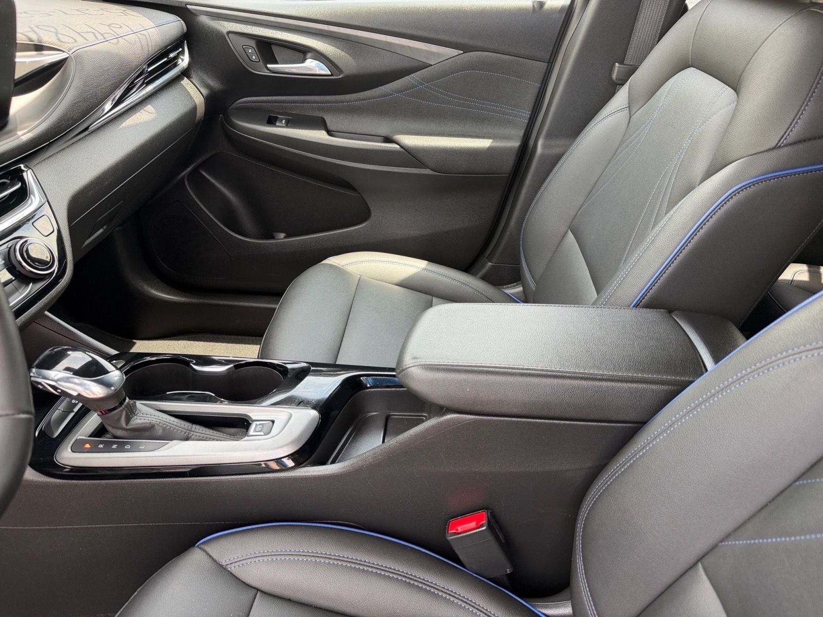 BuickEnvista12