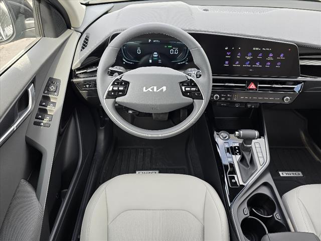2025 Kia Niro EX