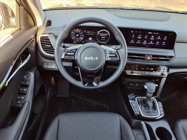 2025 Kia Seltos EX