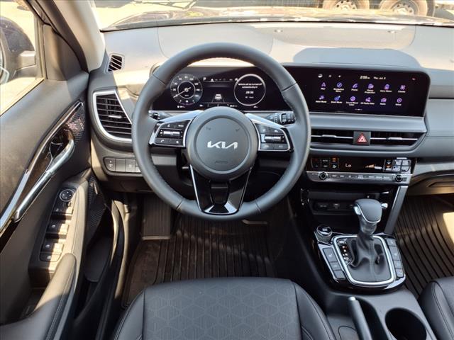 2025 Kia Seltos EX