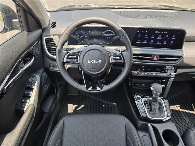 2025 Kia Seltos EX