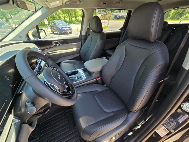 2025 Kia Carnival LXS