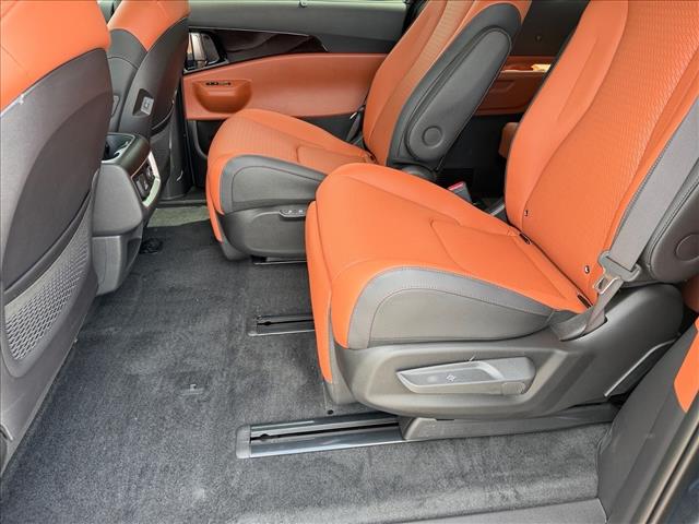 KiaCarnival Hybrid13