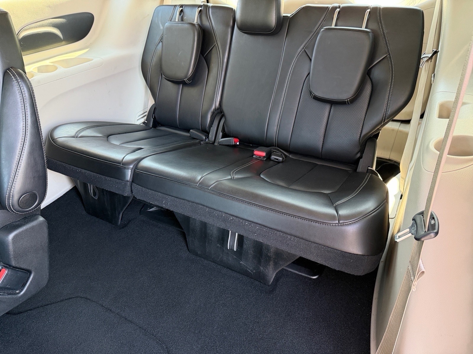 ChryslerPacifica13