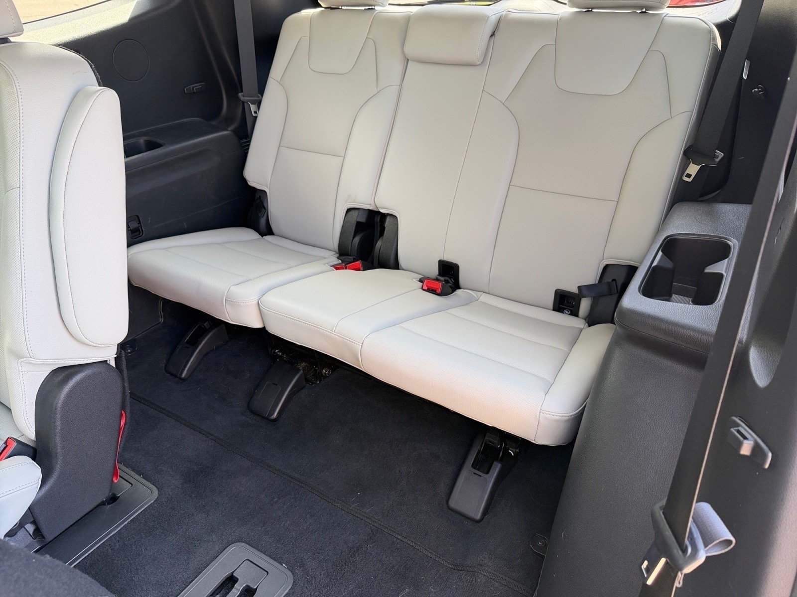 KiaTelluride13