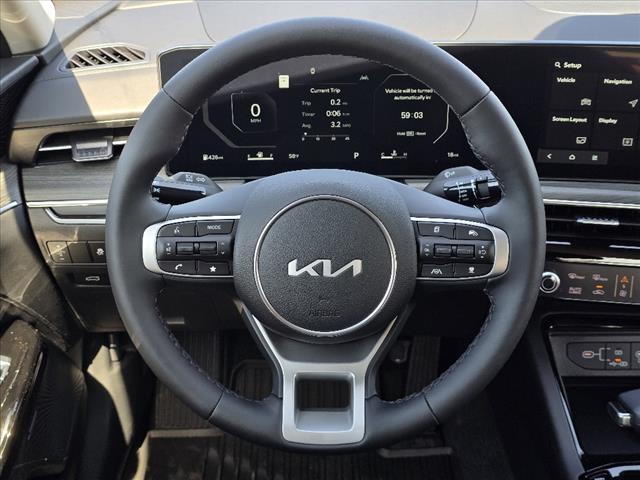 2025 Kia K5 EX