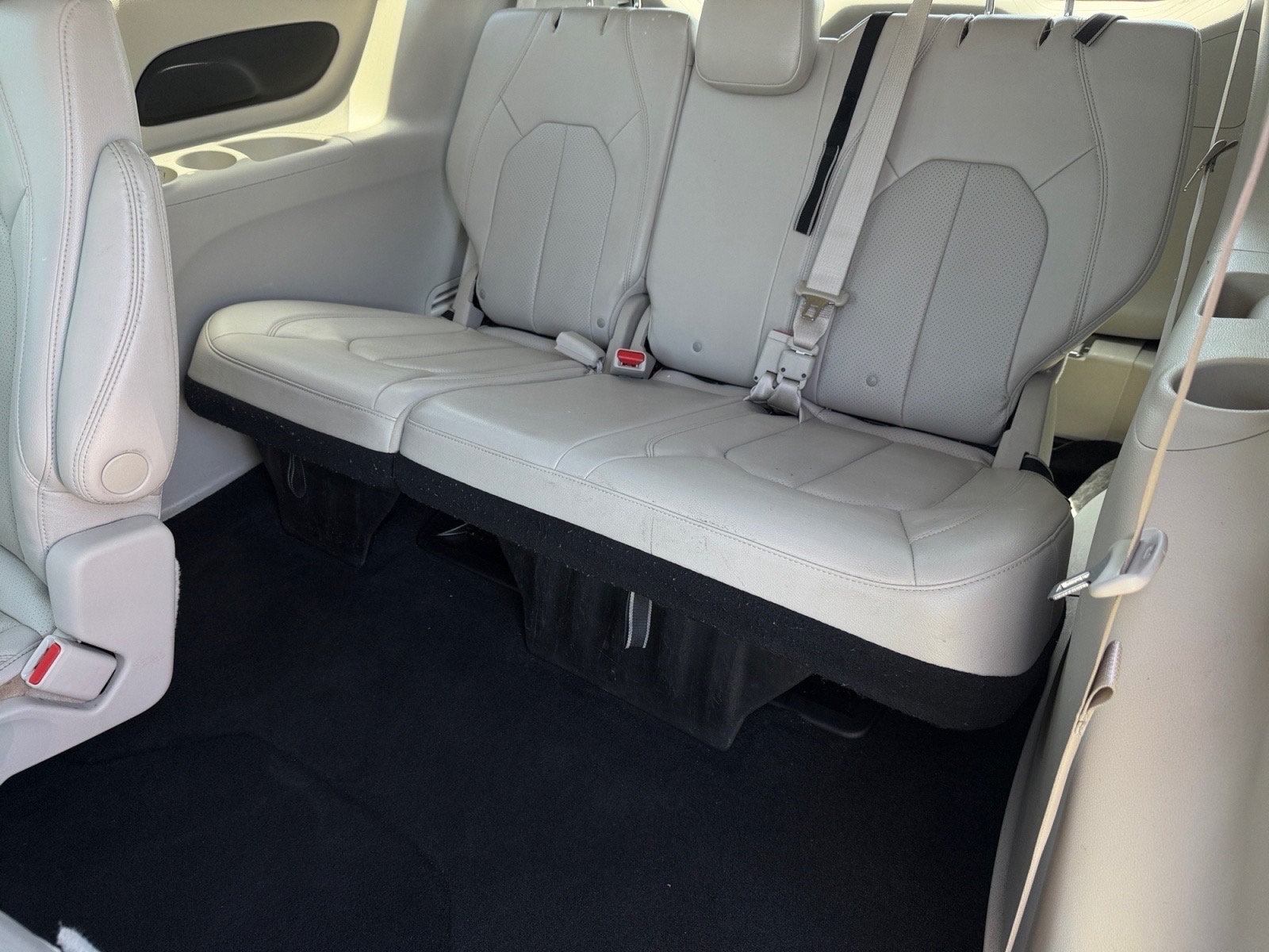 ChryslerPacifica14