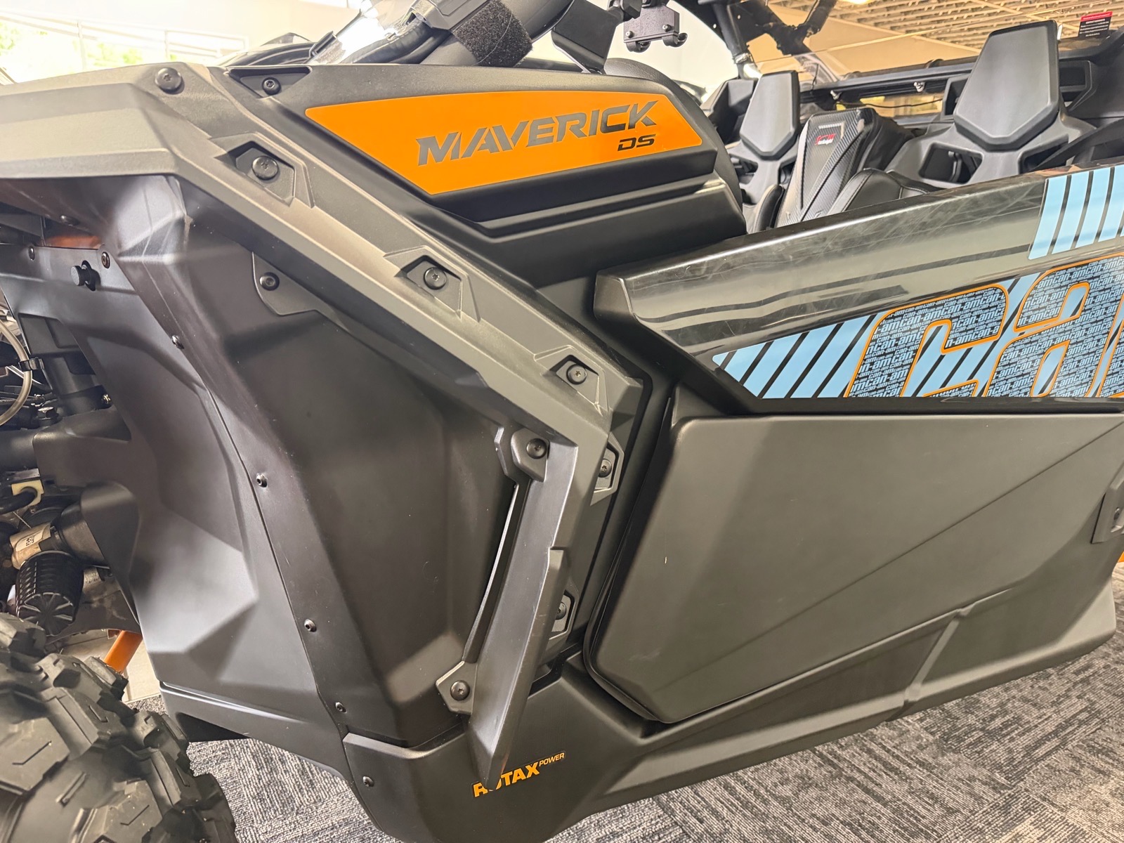 PolarisCan Am Maverick14