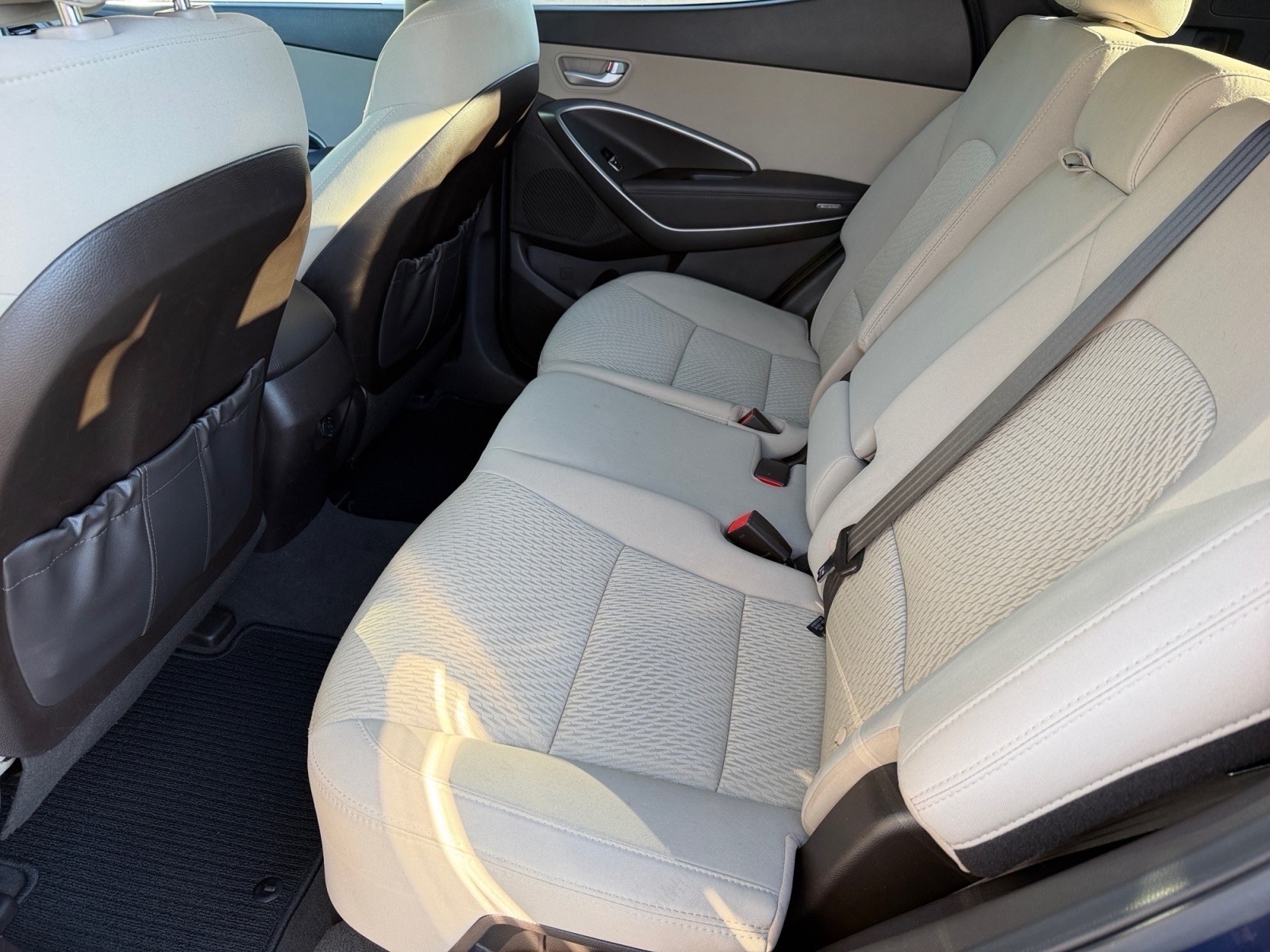 HyundaiSANTA FE Sport14
