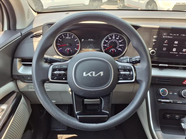 2022 Kia Carnival LX