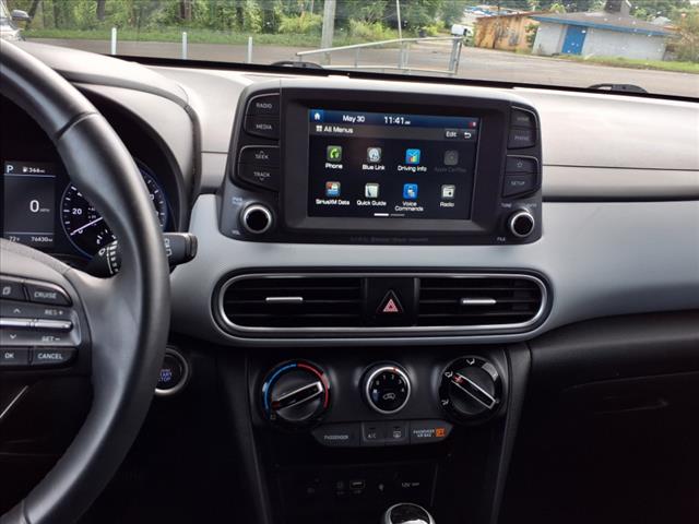 2021 Hyundai KONA SEL Plus