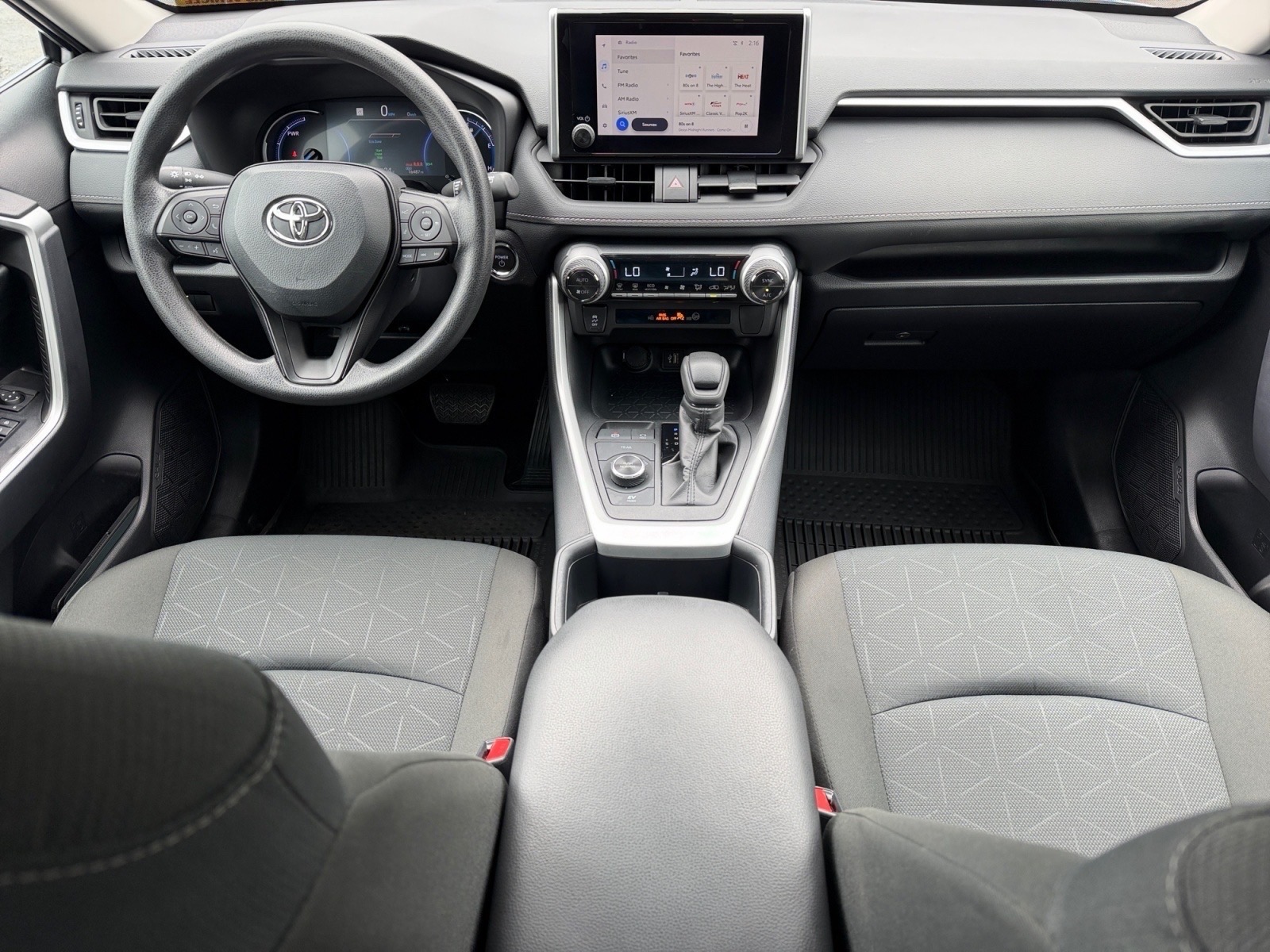 ToyotaRAV4 Hybrid16