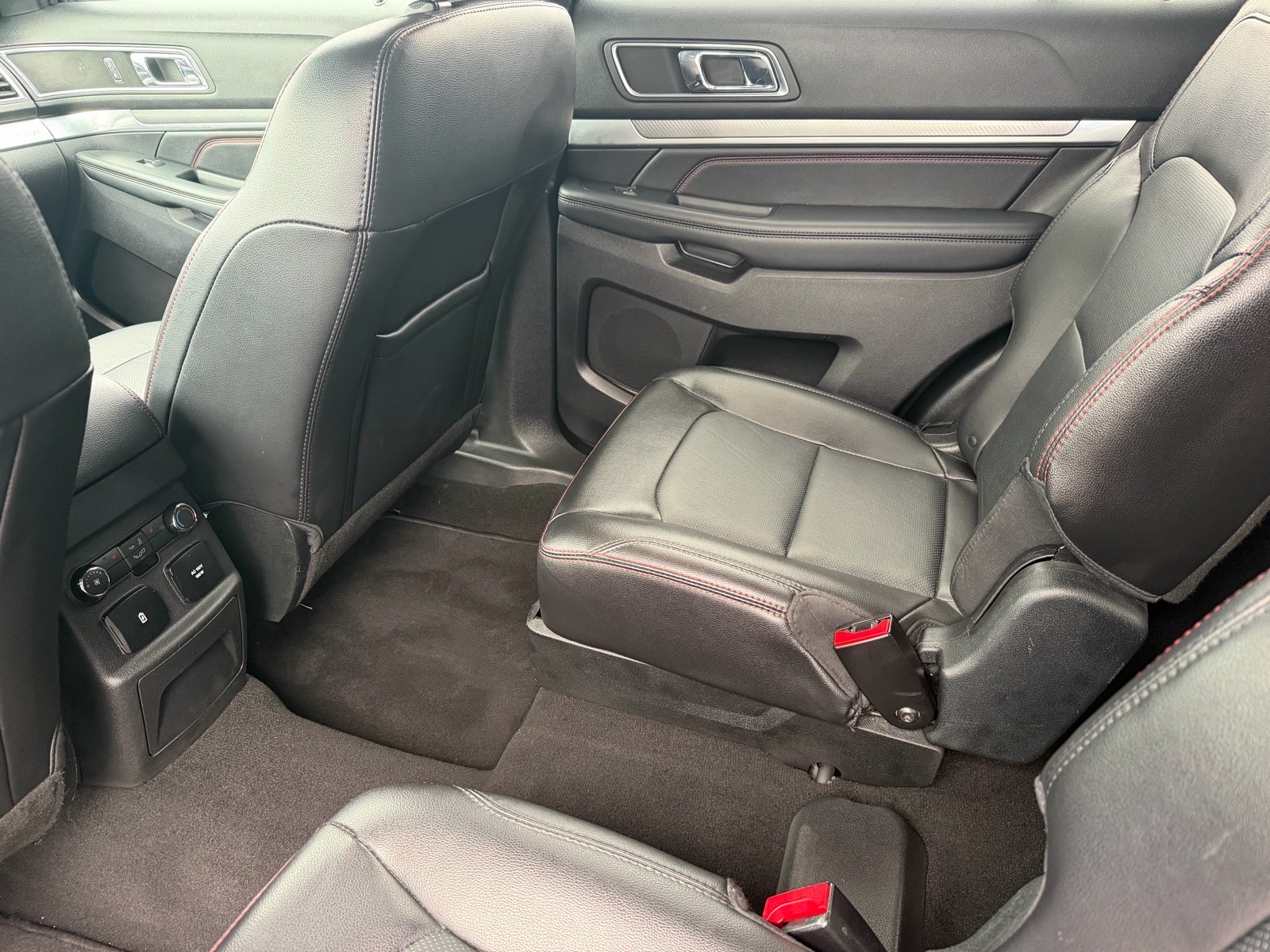 FordExplorer17