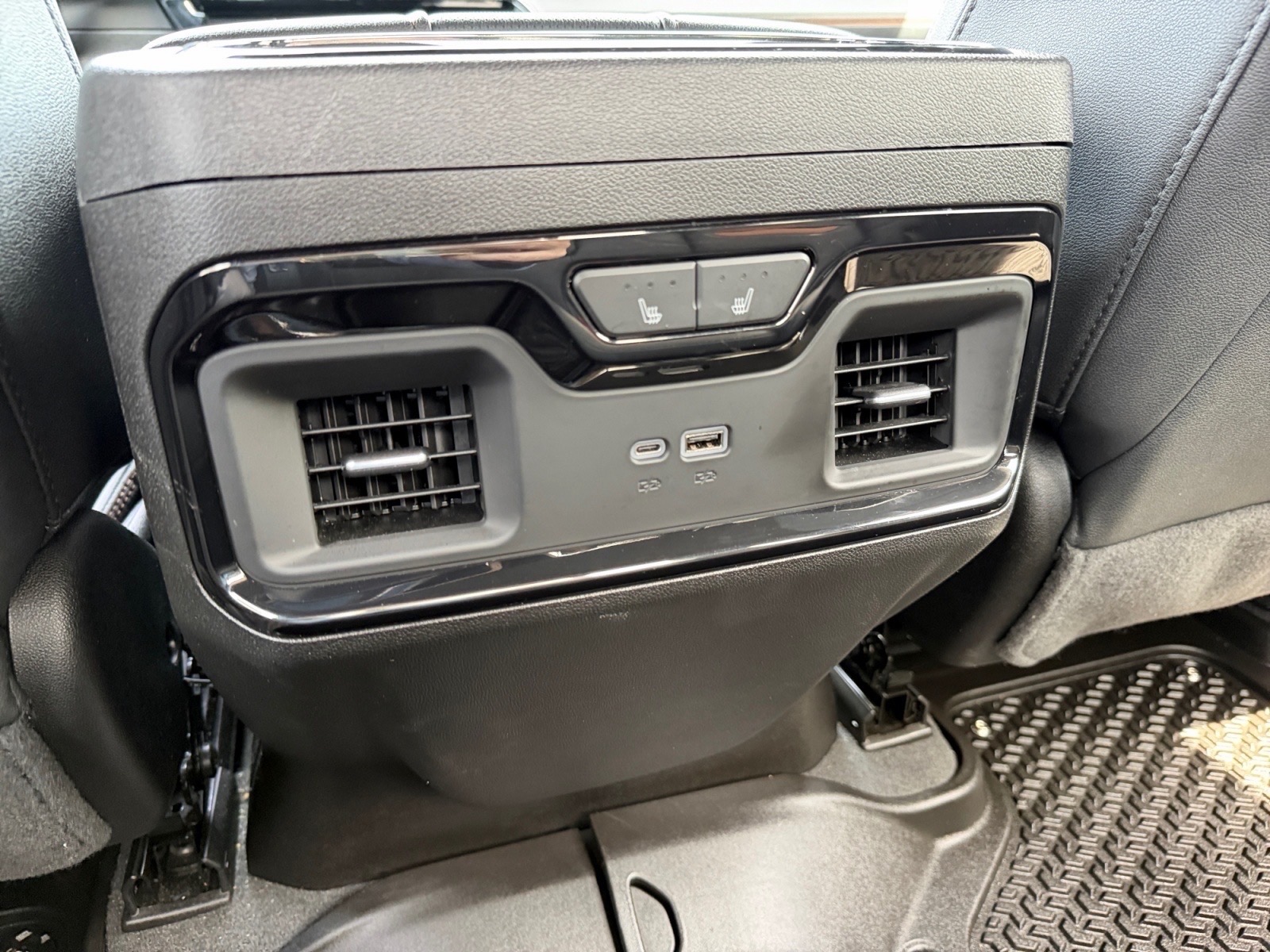 GMCSierra 2500HD17