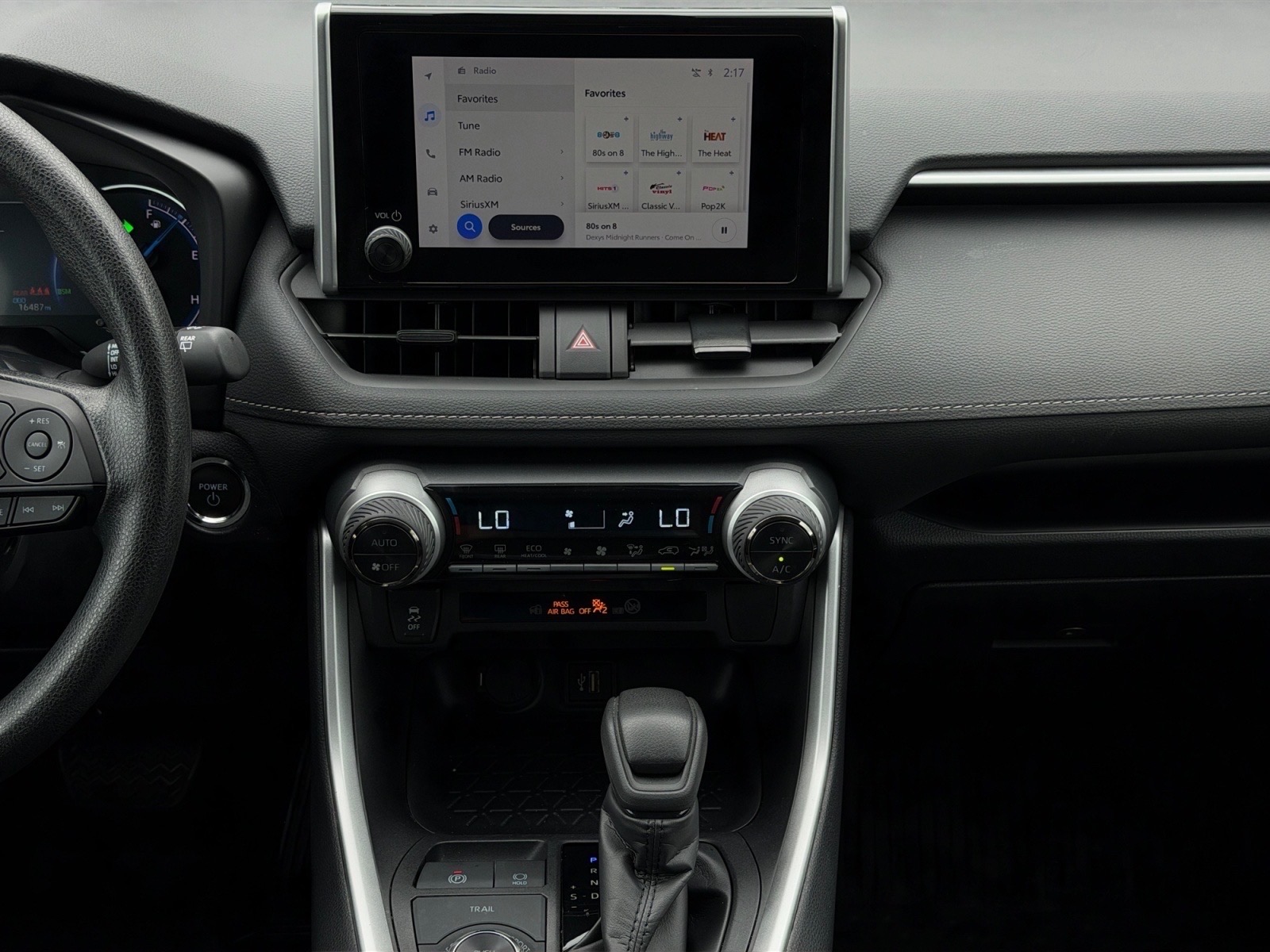ToyotaRAV4 Hybrid17