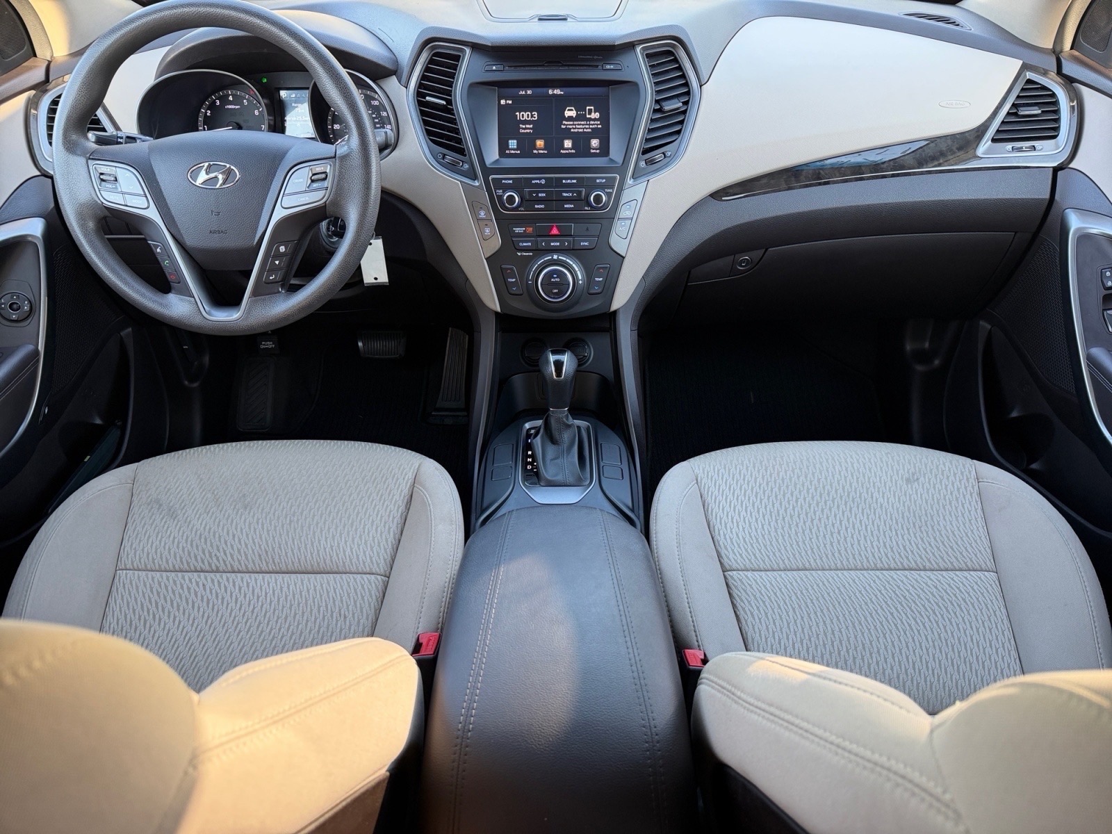 HyundaiSANTA FE Sport17