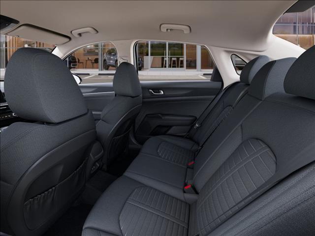 2025 Kia K5 LXS AUTO FWD