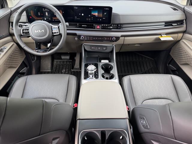 KiaCarnival Hybrid18
