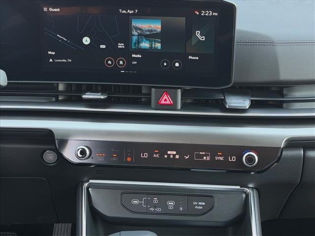 KiaCarnival18