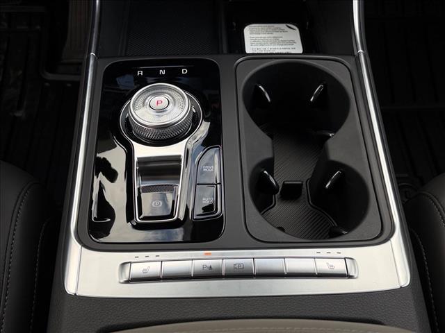 KiaCarnival Hybrid19
