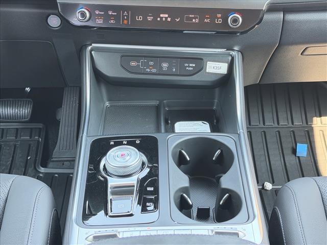 KiaCarnival Hybrid19