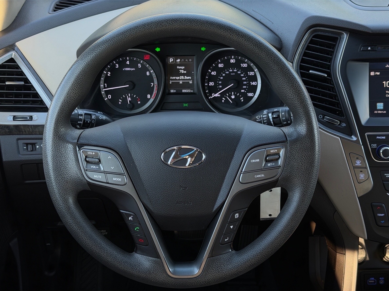 HyundaiSANTA FE Sport19