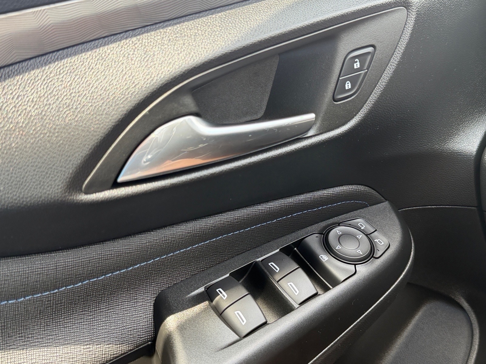 BuickEnvista19