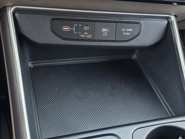 2025 Kia Carnival LXS
