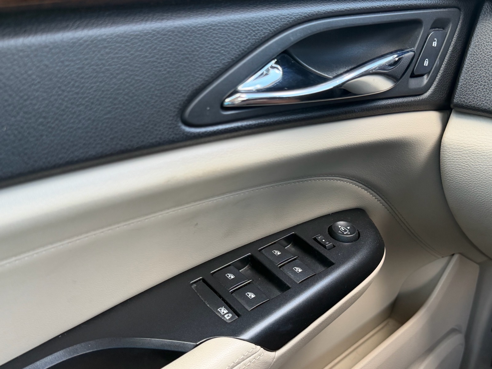 CadillacSRX21