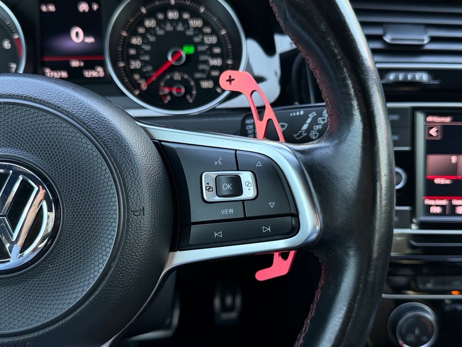 VolkswagenGolf GTI22