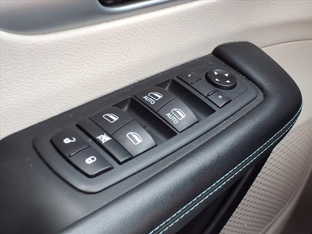 2020 Chrysler Pacifica Hybrid Touring