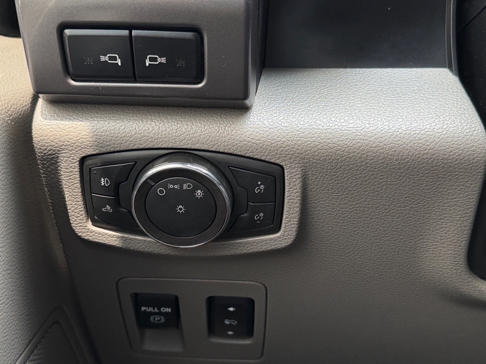 FordF-15023