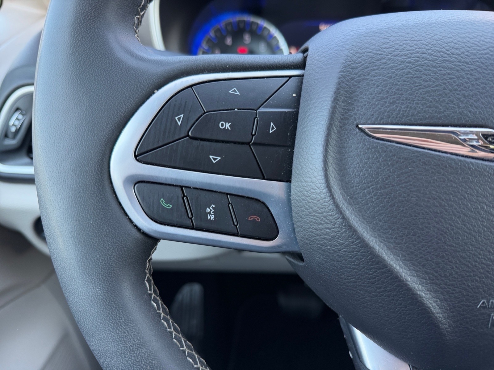 ChryslerPacifica23