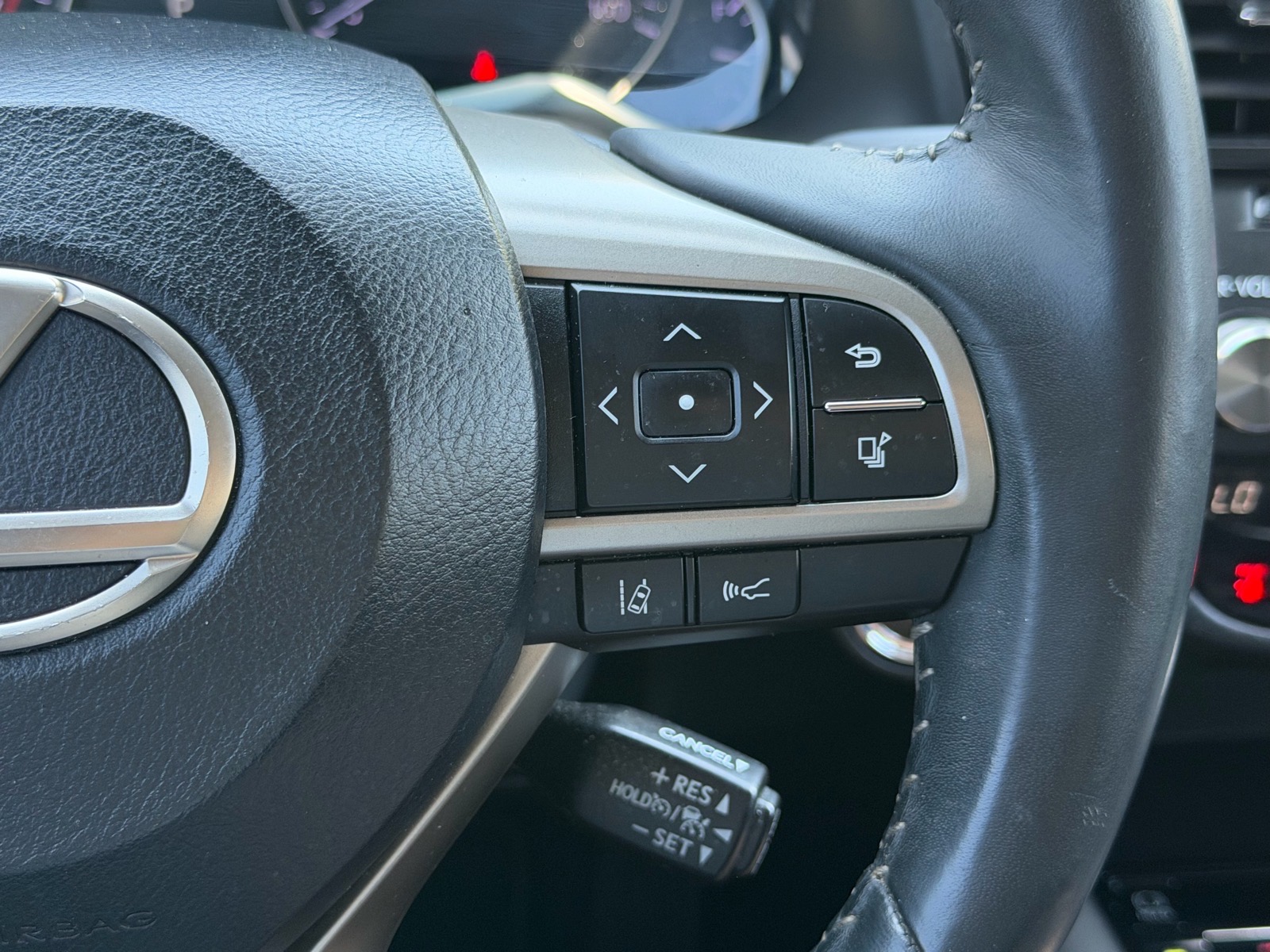 LexusRX 35023