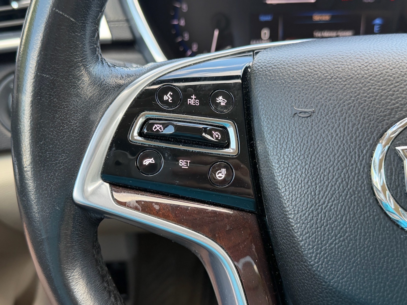 CadillacSRX23