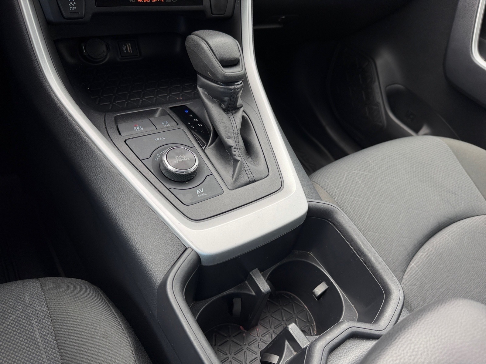 ToyotaRAV4 Hybrid23