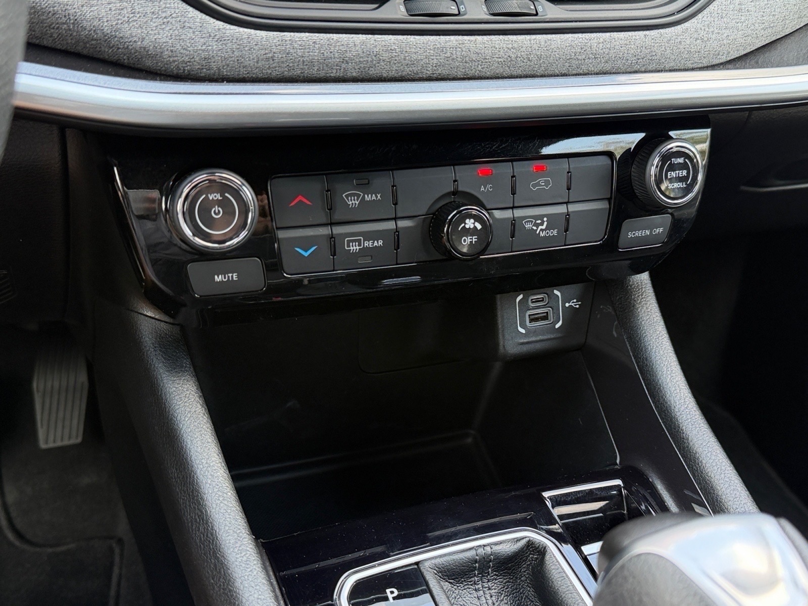 JeepCompass24
