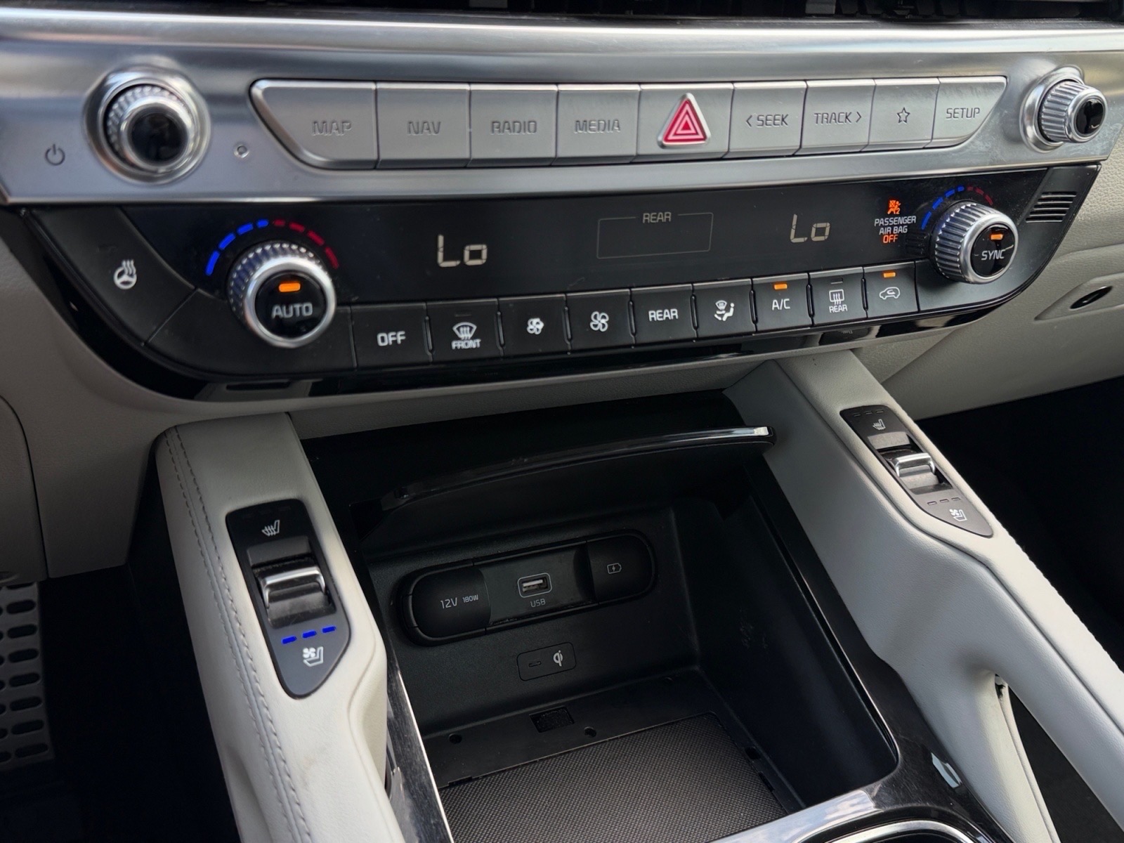 KiaTelluride24