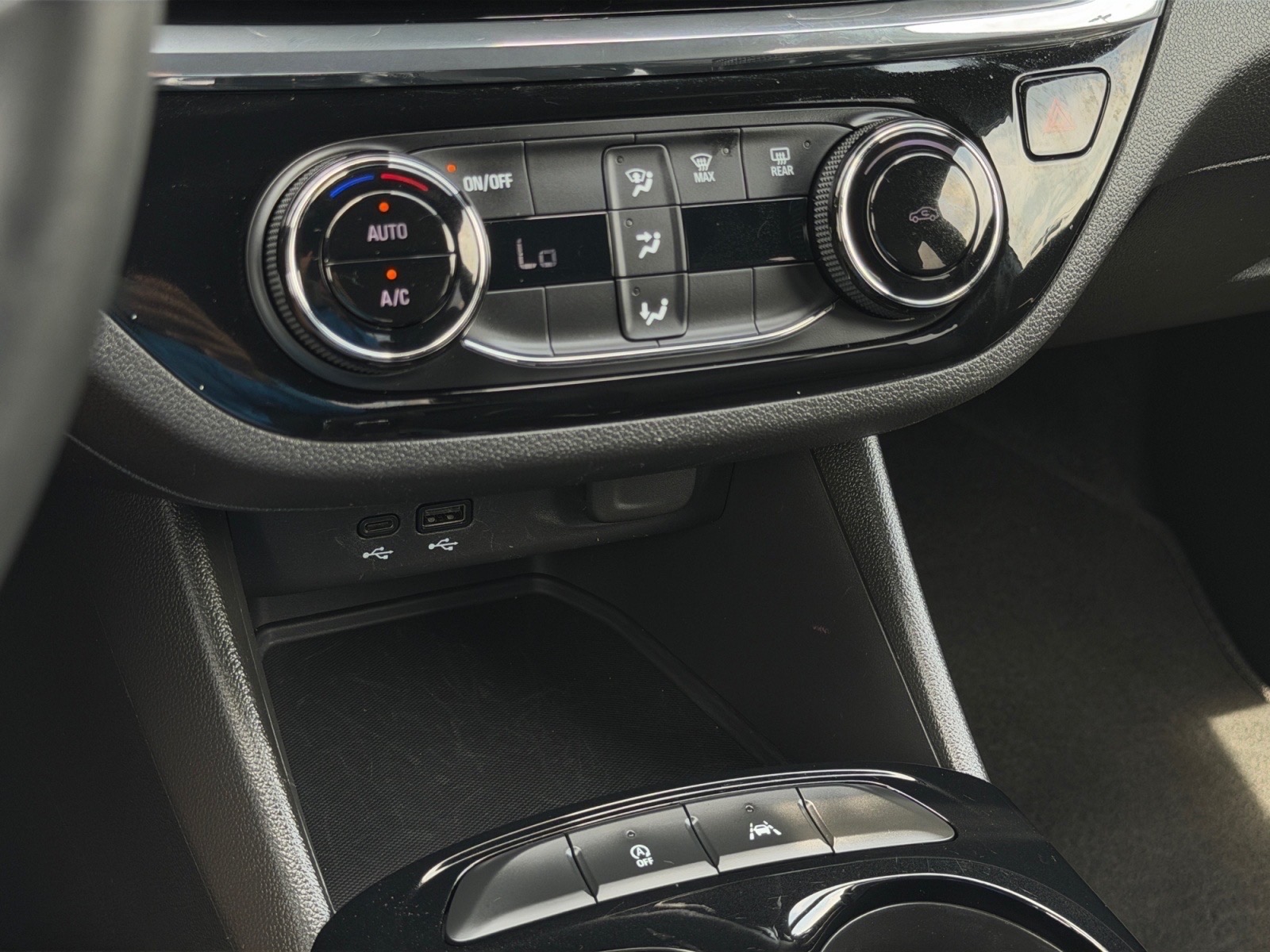 BuickEnvista24