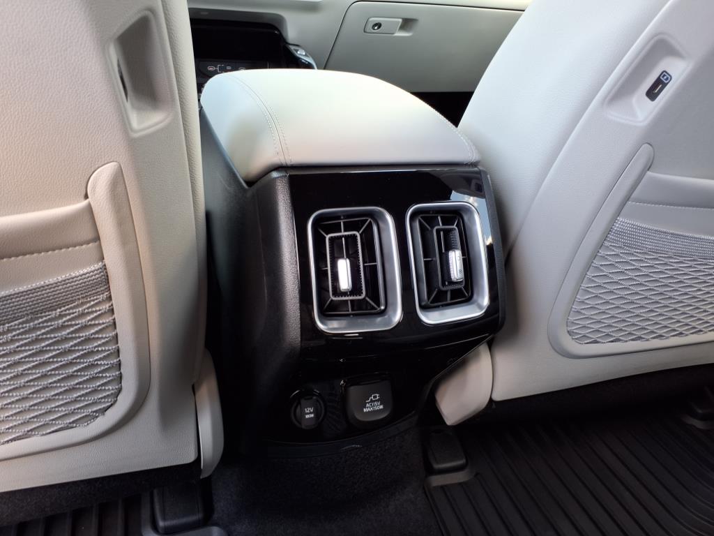 KiaSorento Hybrid24