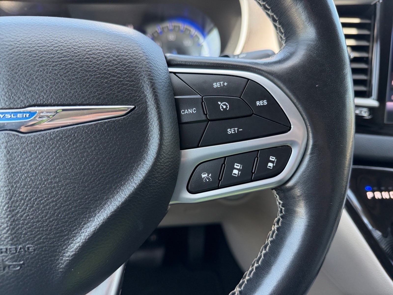 ChryslerPacifica25
