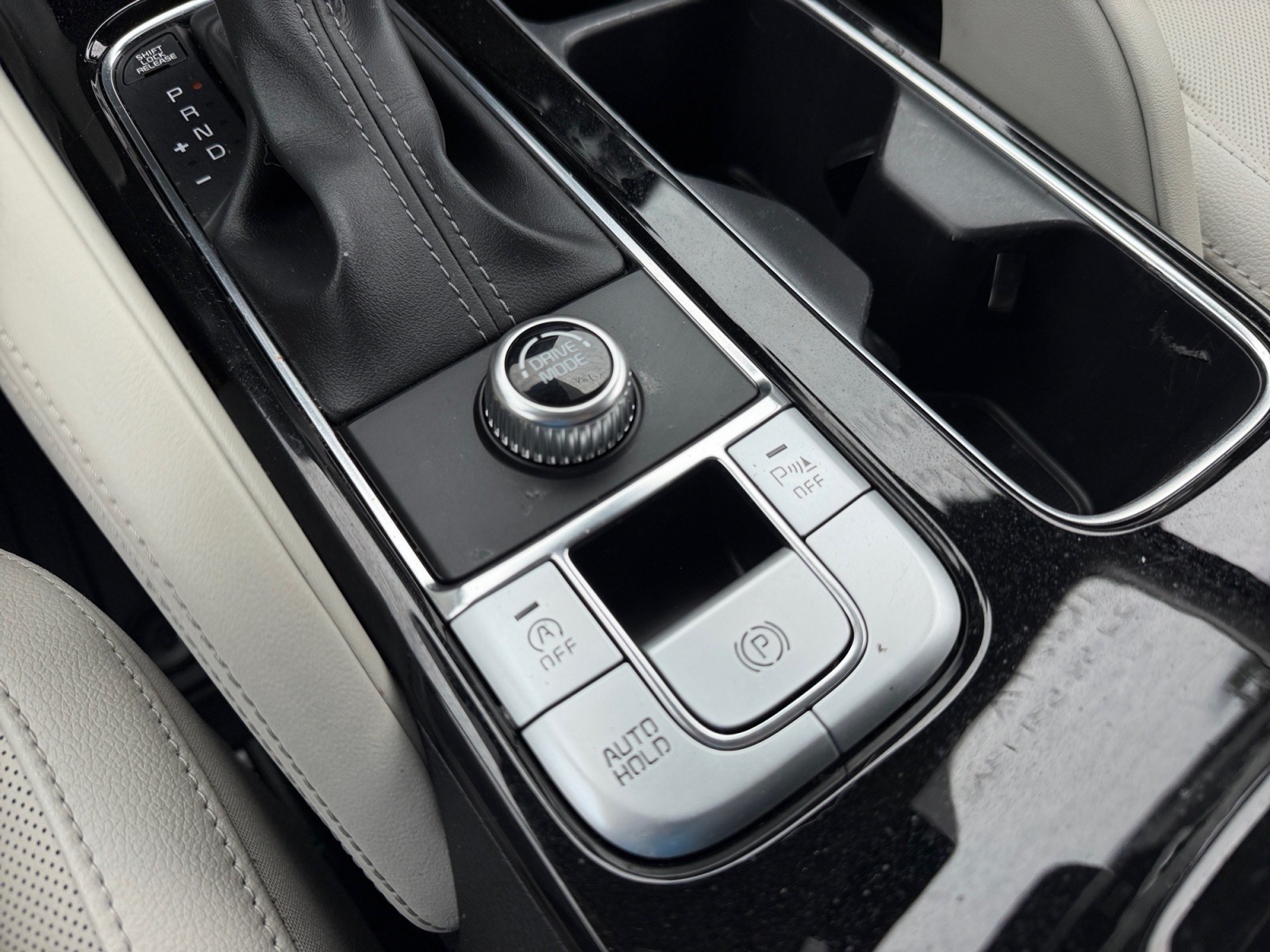 KiaTelluride25